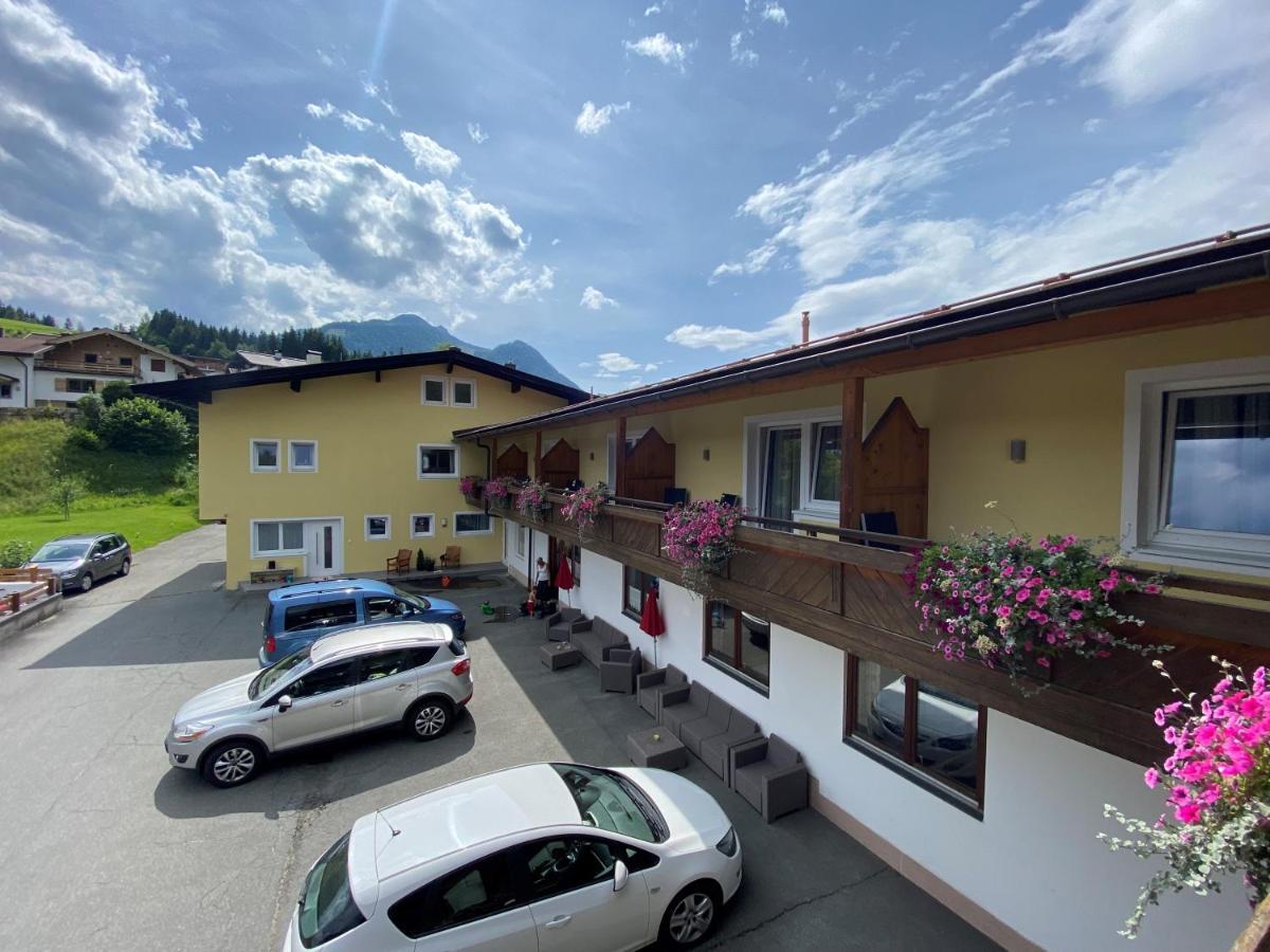 Pension Haus In Der Sonne Fieberbrunn Exterior photo